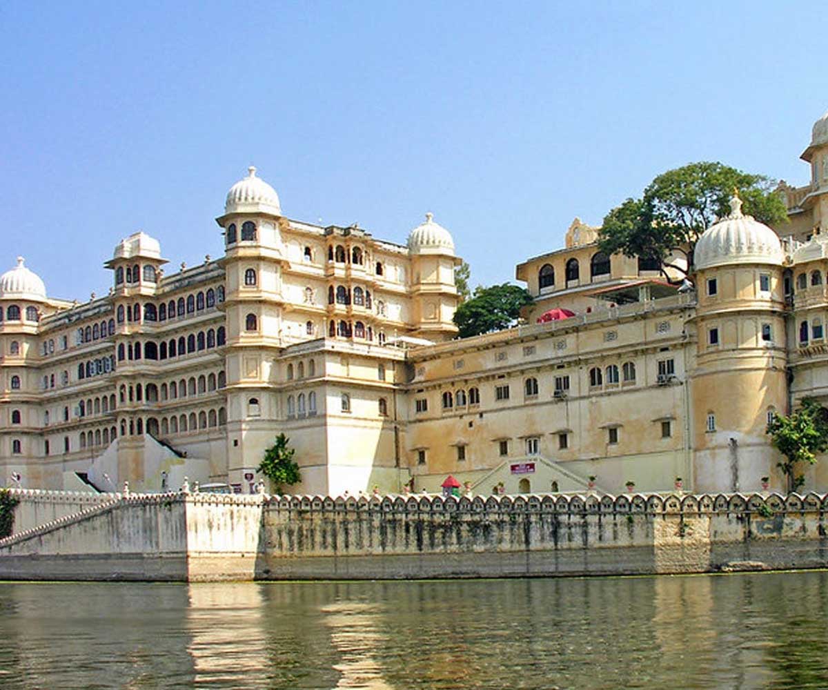 Udaipur Tour & Travel Guide